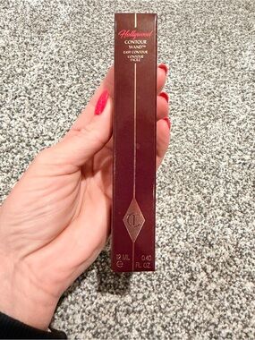 Charlotte Tilbury Hollywood Contour Wand - Medium Deep NEW